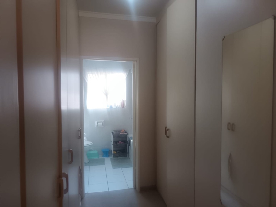 3 Bedroom Property for Sale in Rhodesdene Northern Cape